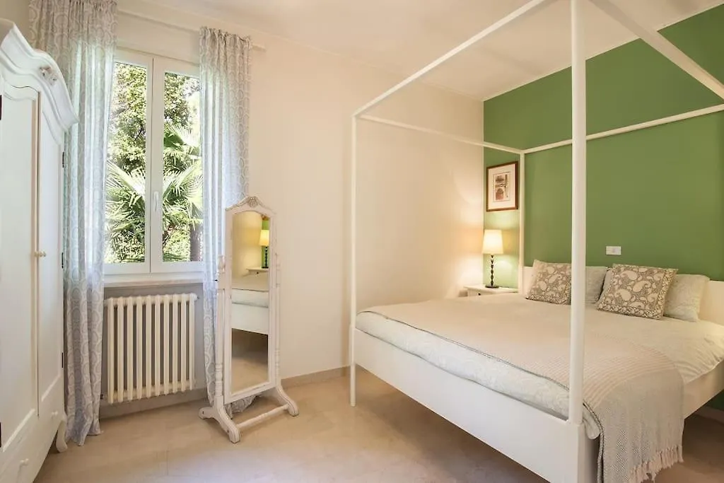 Villa Rosa Del Garda Golf And Bike  Garda (Verona)
